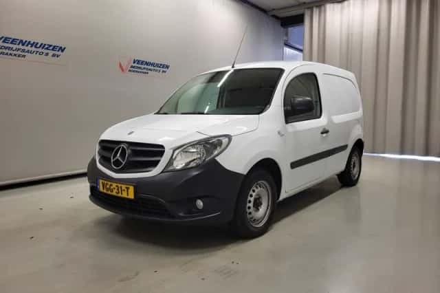Mercedes-Benz Citan (2020) thumbnail 2