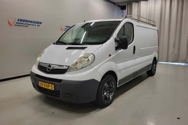 Opel Vivaro (2008) thumbnail 2