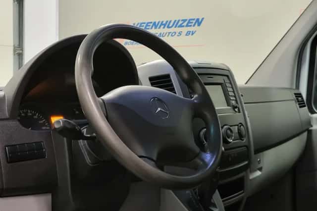 Mercedes-Benz Sprinter (2017) thumbnail 4
