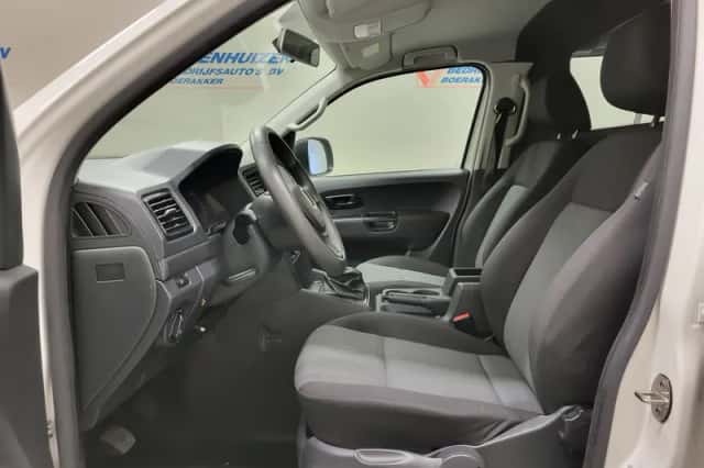 Volkswagen Amarok (2018) thumbnail 5
