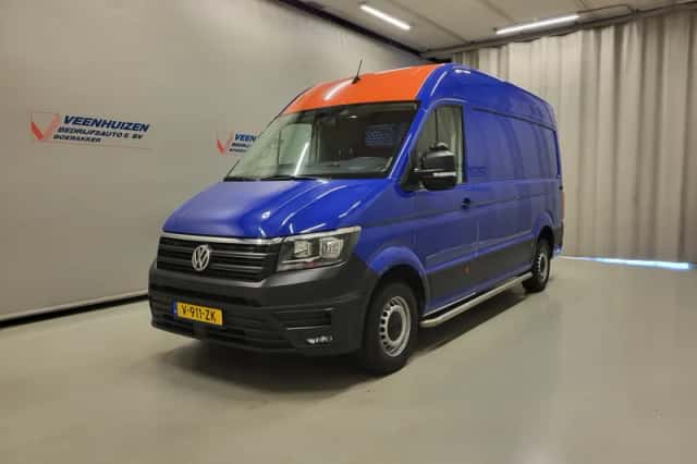 Volkswagen Crafter (2019) thumbnail 2