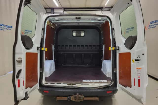 Ford Transit Custom (2016) thumbnail 6