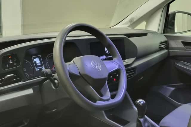 Volkswagen Caddy (2022) thumbnail 4