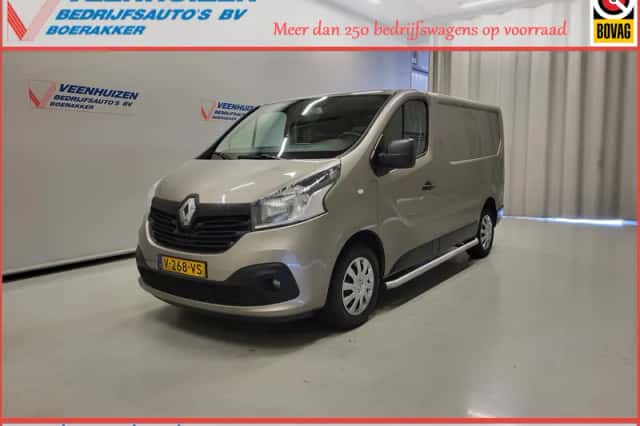 Renault Trafic (2019) thumbnail 1