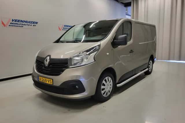 Renault Trafic (2019) thumbnail 2