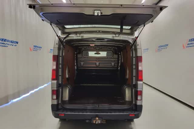 Renault Trafic (2019) thumbnail 6