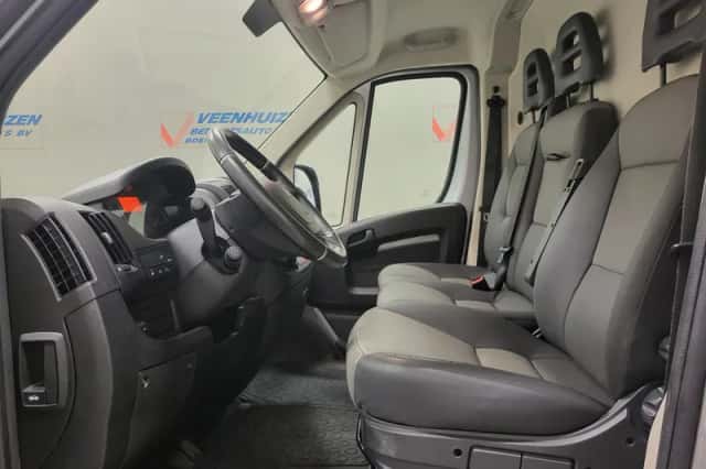 Peugeot Boxer (2020) thumbnail 5