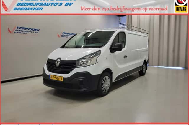 Renault Trafic (2015) thumbnail 1
