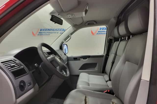 Volkswagen Transporter (2007) thumbnail 5