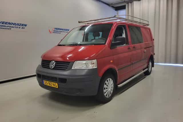Volkswagen Transporter (2006) thumbnail 2