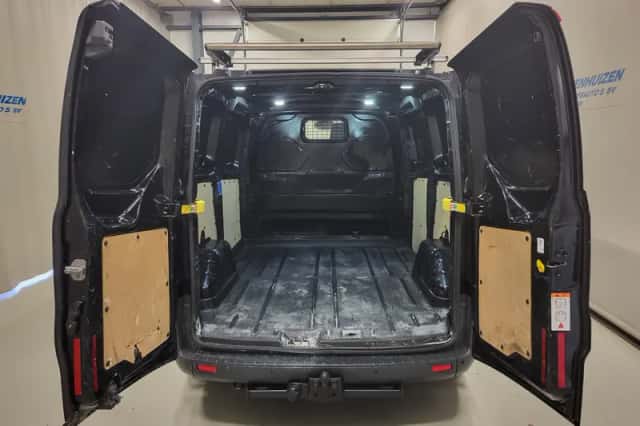 Ford Transit Custom (2013) thumbnail 6