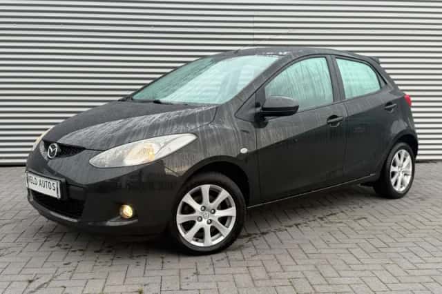Mazda 2 (2010) thumbnail 1