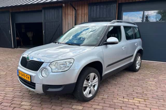 Škoda Yeti (2013) thumbnail 1