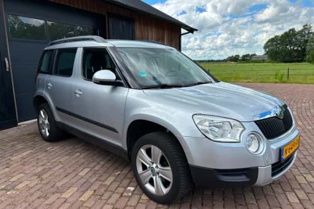 Škoda Yeti (2013) thumbnail 5