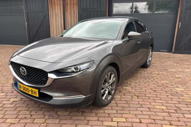 Mazda CX-30 (2020) thumbnail 2