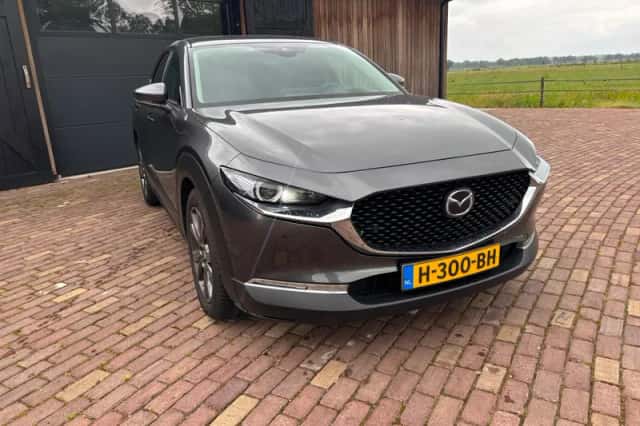 Mazda CX-30 (2020) thumbnail 3