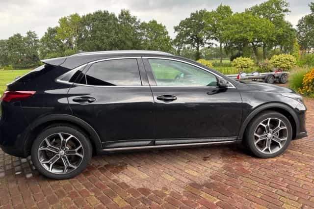Kia XCeed (2019) thumbnail 5