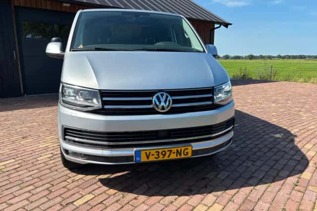 Volkswagen Transporter (2018) thumbnail 4