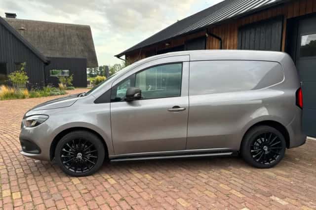 Mercedes-Benz Citan (2022) thumbnail 3