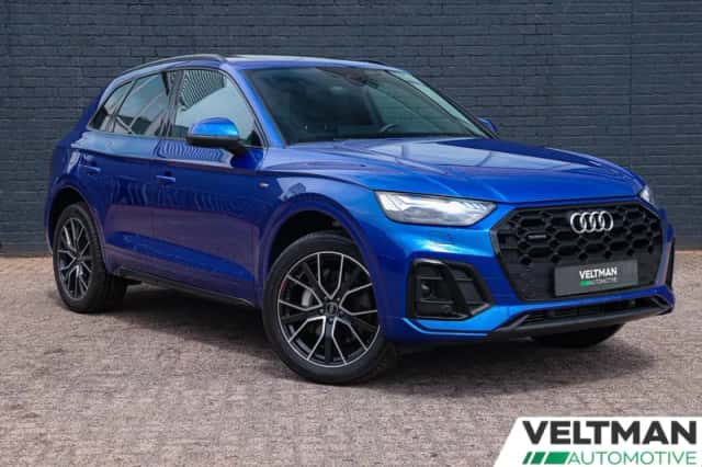 Audi Q5 (2022) thumbnail 2