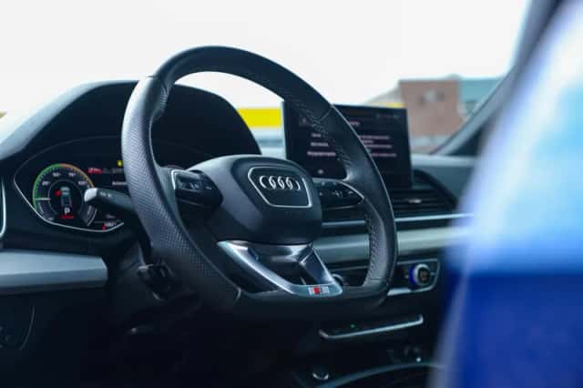 Audi Q5 (2022) thumbnail 5