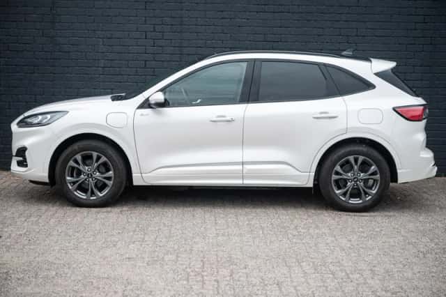 Ford Kuga (2022) thumbnail 6