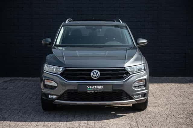 Volkswagen T-Roc (2020) thumbnail 6
