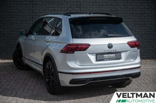 Volkswagen Tiguan (2023) thumbnail 3