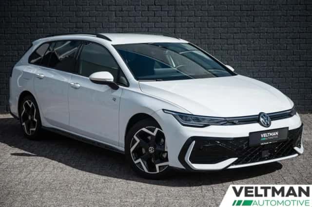 Volkswagen Golf (2025) thumbnail 2