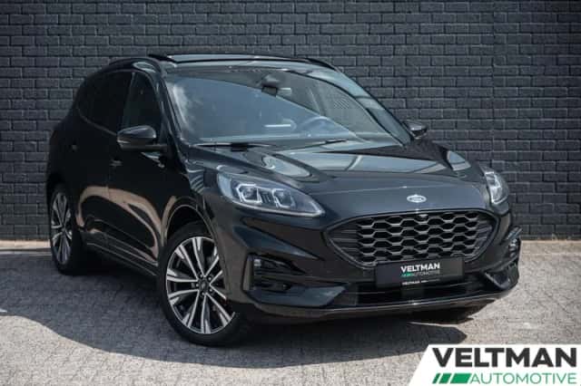 Ford Kuga (2022) thumbnail 2