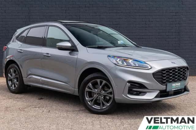 Ford Kuga (2023) thumbnail 2
