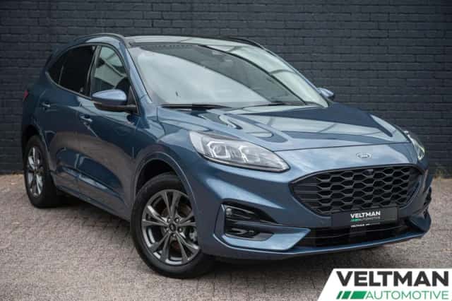 Ford Kuga (2022) thumbnail 2
