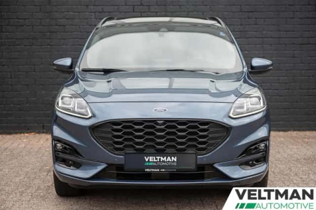Ford Kuga (2022) thumbnail 3
