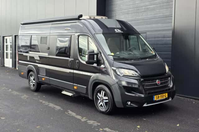 Adria Twin (2018) thumbnail 1