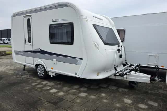 Hobby De Luxe (2013) thumbnail 1