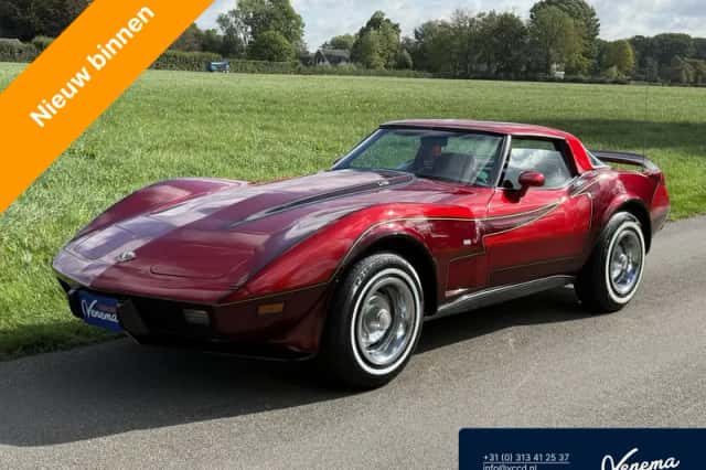 Chevrolet Corvette (1978) thumbnail 1
