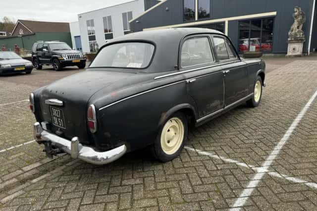 Peugeot 403 (1990) thumbnail 5