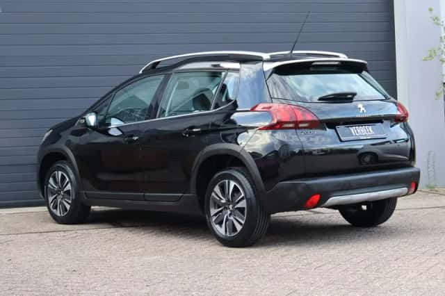 Peugeot 2008 (2018) thumbnail 4