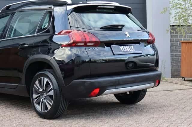 Peugeot 2008 (2018) thumbnail 5