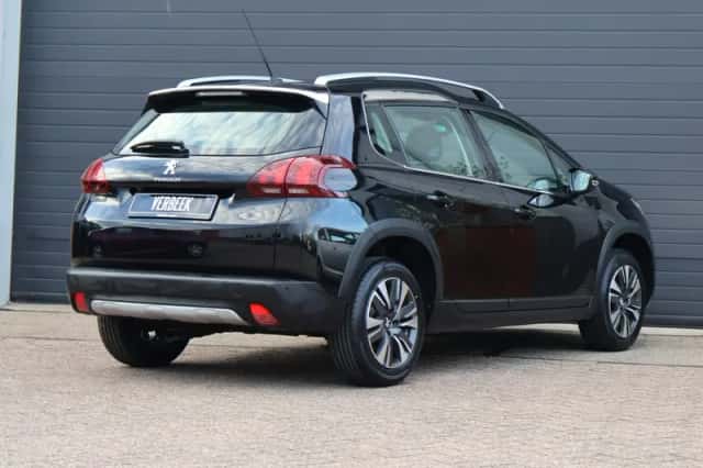 Peugeot 2008 (2018) thumbnail 6