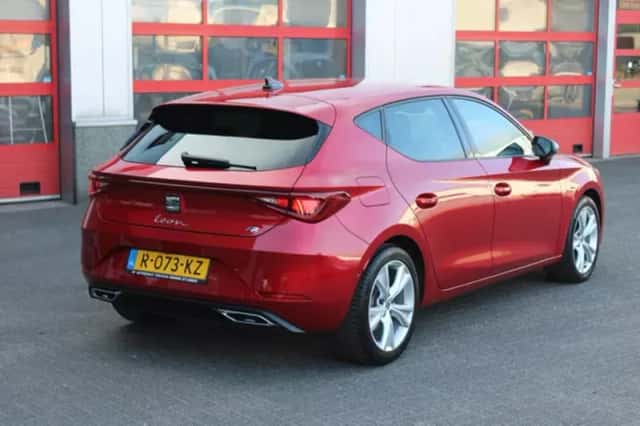 SEAT Leon (2022) thumbnail 4