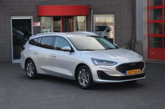 Ford Focus (2024) thumbnail 1