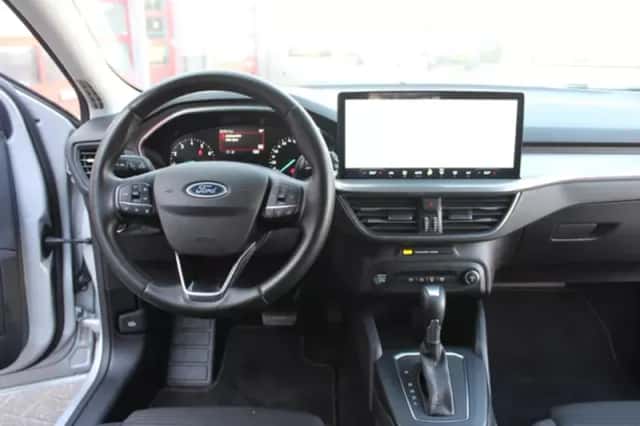 Ford Focus (2024) thumbnail 6