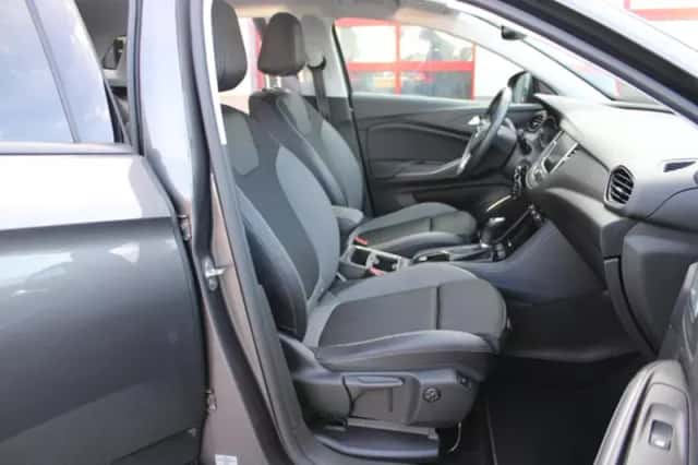 Opel Grandland (2020) thumbnail 5