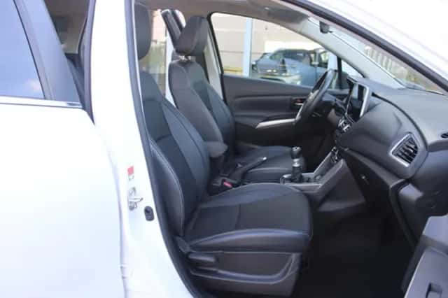 Suzuki S-Cross (2023) thumbnail 5
