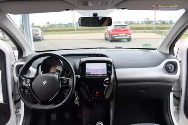 Peugeot 108 (2017) thumbnail 6