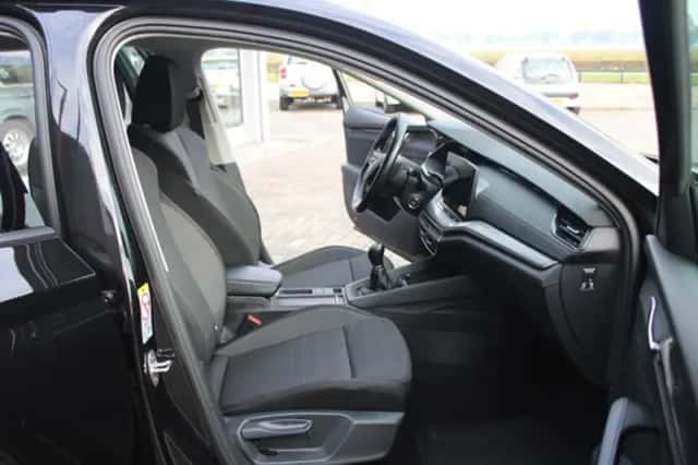 Škoda Octavia (2023) thumbnail 5