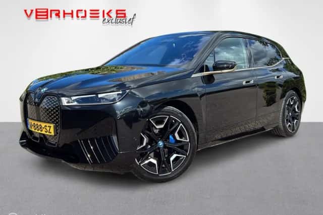 BMW iX (2021) thumbnail 5