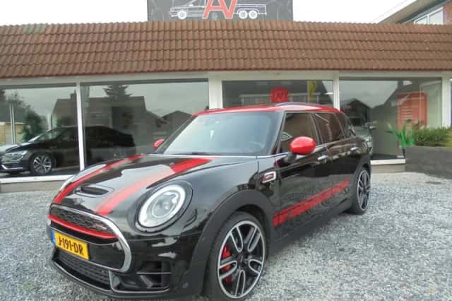 MINI Clubman (2017) thumbnail 1