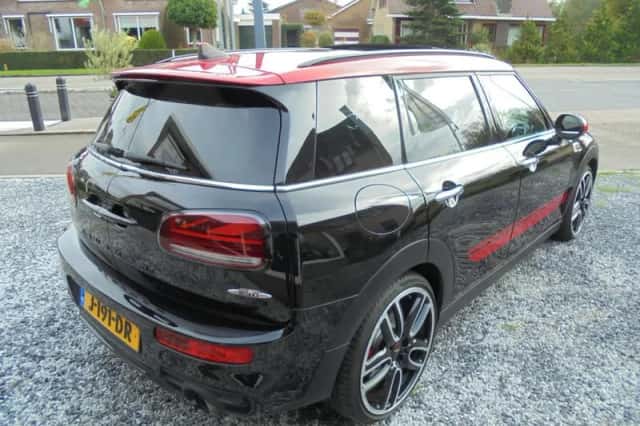MINI Clubman (2017) thumbnail 3